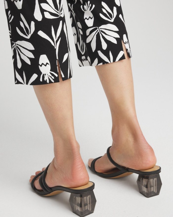 Chicos Wide Waistband Leaf Print Capris - Black/White