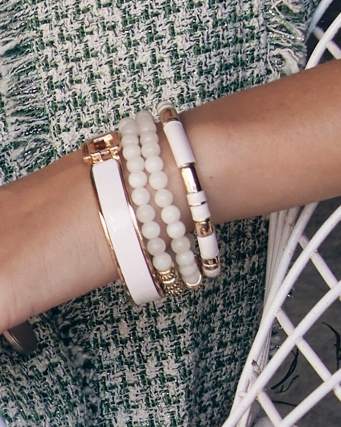 Chicos White Jade Hero Strech Bracelet - Alabaster